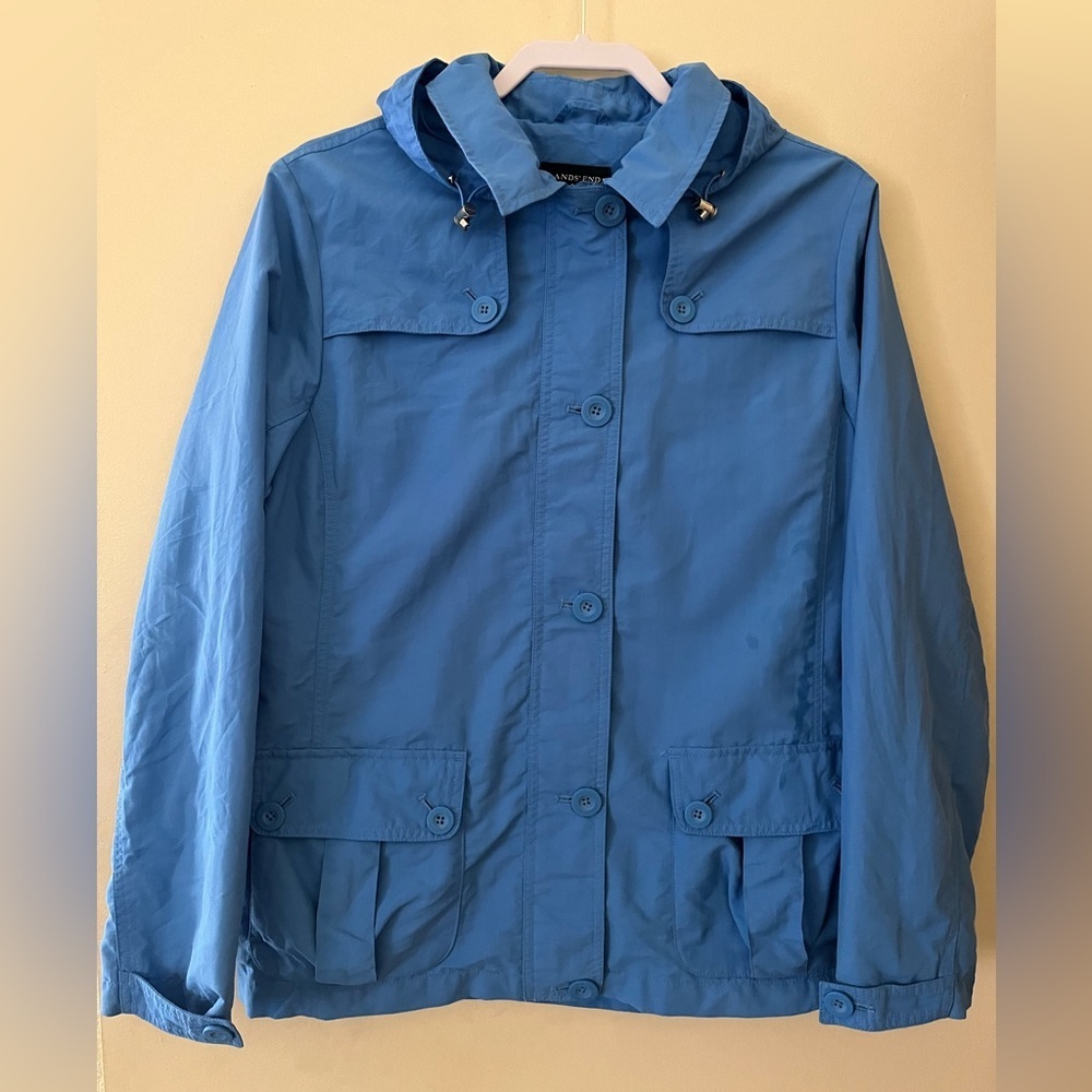 LANDS END Women’s Zip Up And Button Up Lightweight Blue Jacket. Size M